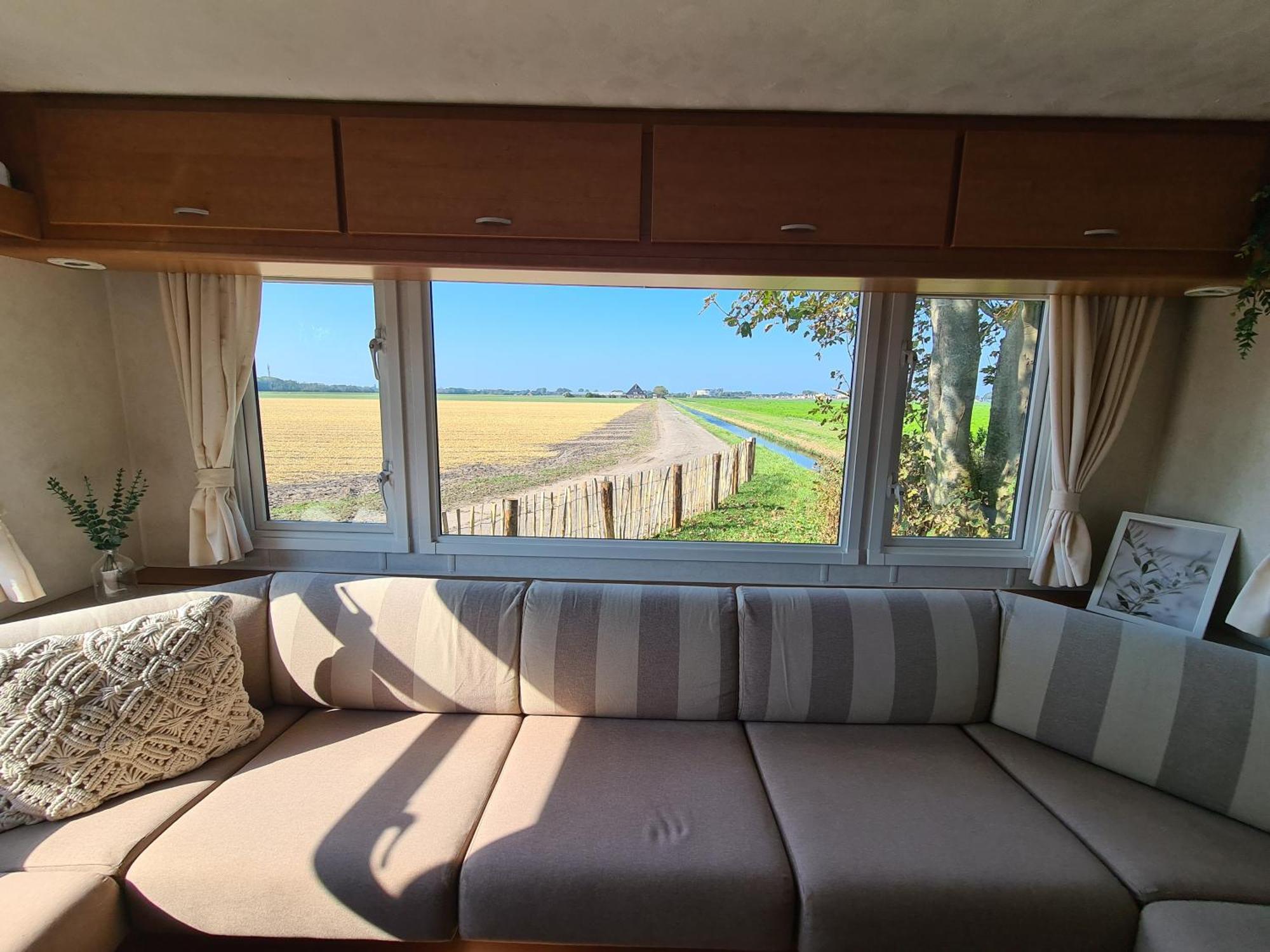 Chalet 'Como La Flor' Julianadorp Flowerfields Overview! Екстериор снимка