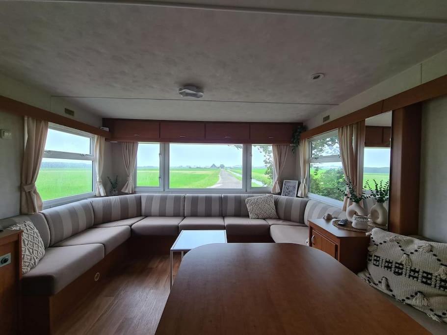 Chalet 'Como La Flor' Julianadorp Flowerfields Overview! Екстериор снимка